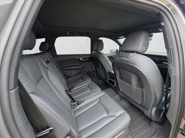 Used 2021 Audi Q7 3.0T Prestige w/ Prestige Package AWD/4WD image 13