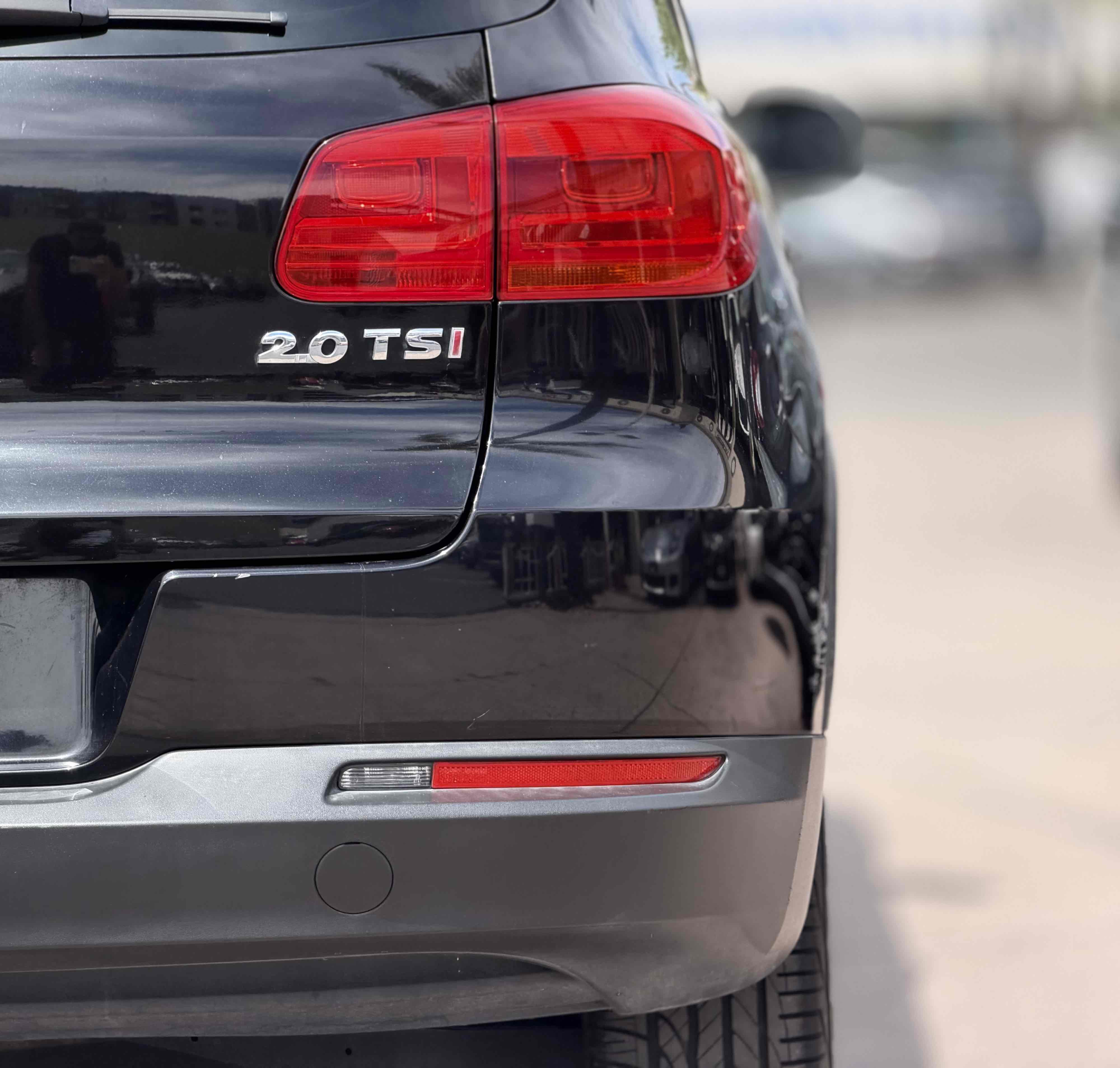Used 2013 Volkswagen Tiguan SE FWD image 11
