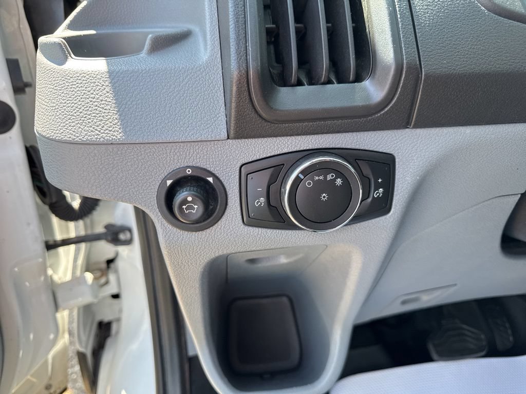 Used 2016 Ford Transit 350 XLT RWD image 14