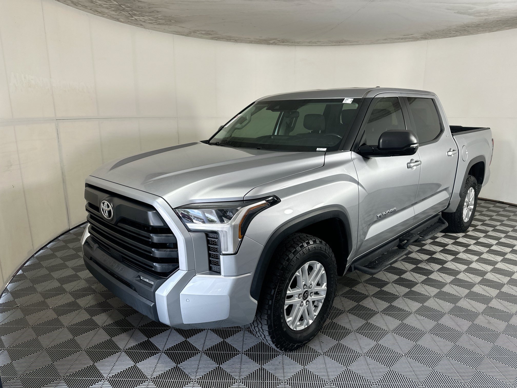 Used 2024 Toyota Tundra SR5 w/ SR5 Premium Package AWD/4WD image 7