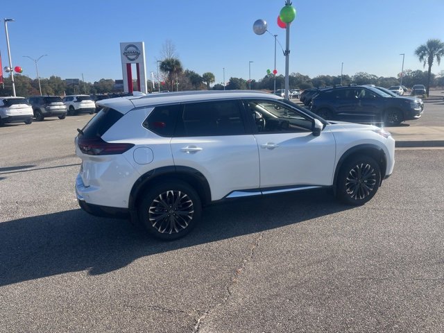 Used 2024 Nissan Rogue Platinum w/ Platinum Premium Package image 5