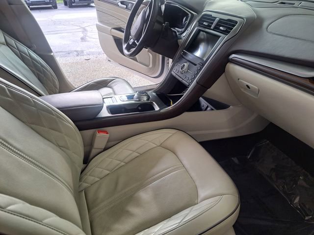Used 2017 Ford Fusion Platinum image 12