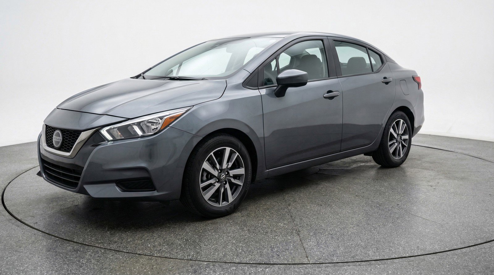 Used 2025 Nissan Versa SV FWD image 3