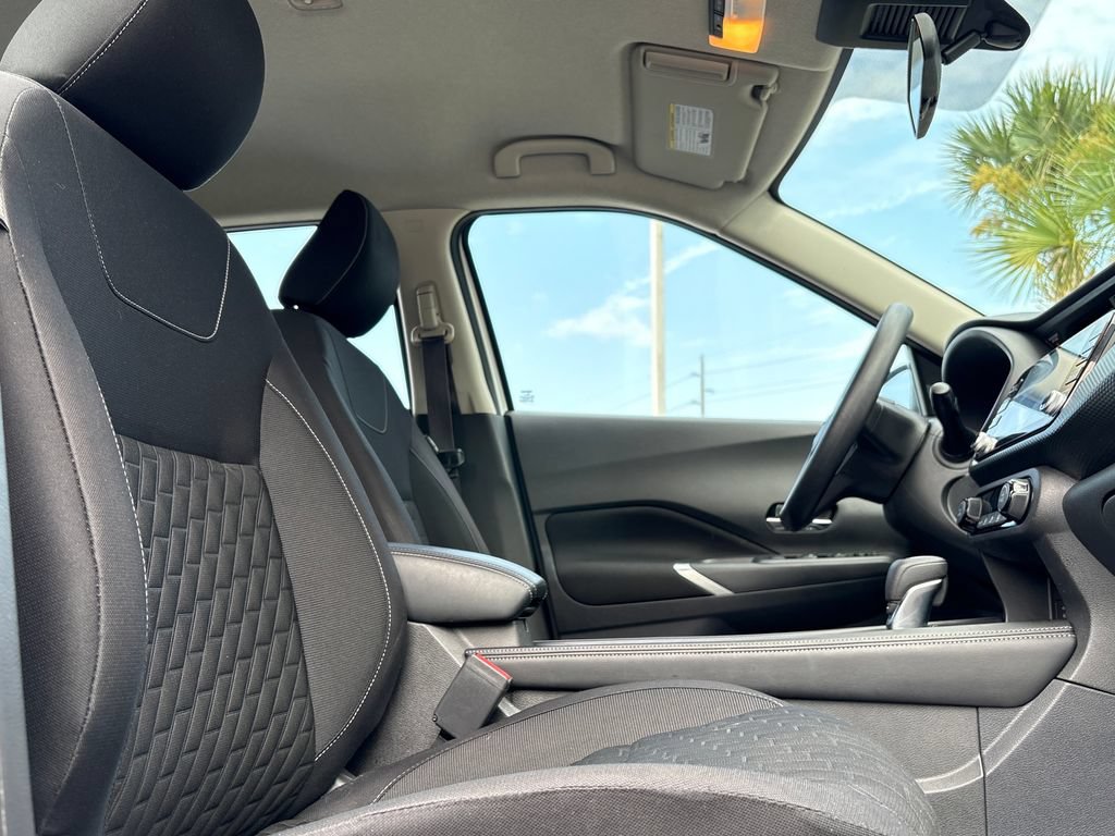 Used 2022 Nissan Kicks SV FWD image 26