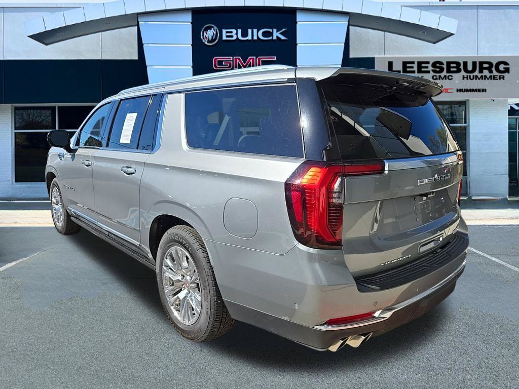 Used 2025 GMC Yukon XL Denali w/ Advanced Technology Package AWD/4WD image 5