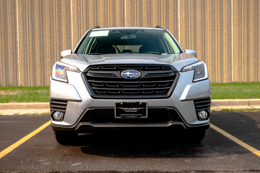 Used 2023 Subaru Forester Premium AWD/4WD image 2