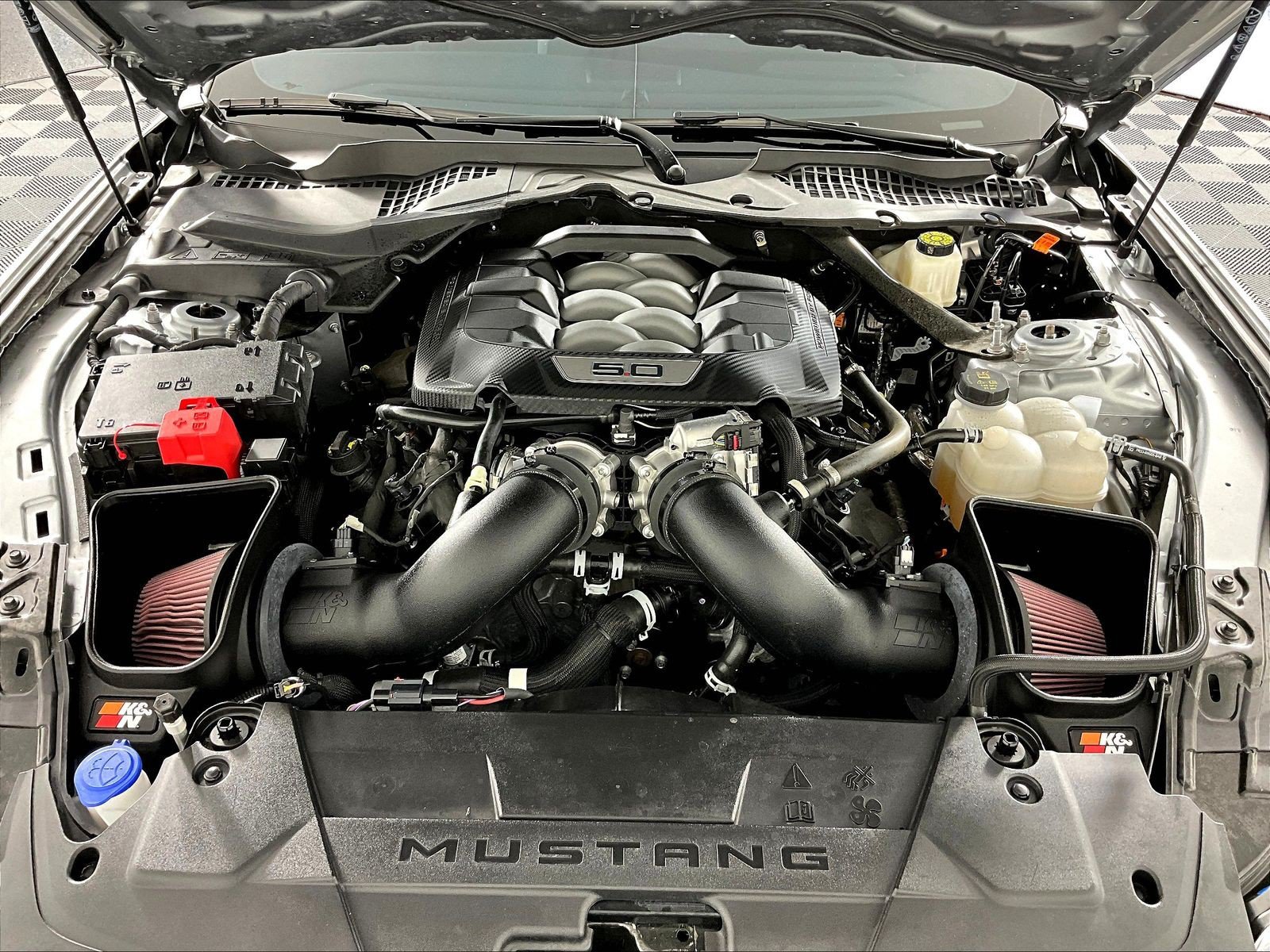 Used 2025 Ford Mustang GT Premium RWD image 27