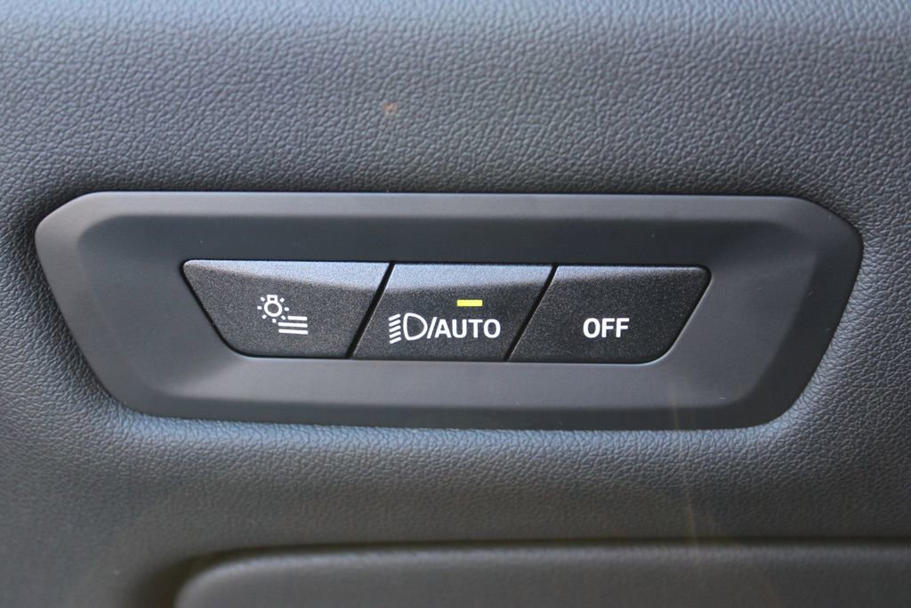 New 2026 BMW X5 M60i w/ Climate Comfort Package image 50