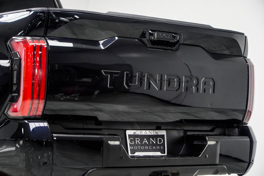 Used 2024 Toyota Tundra Platinum AWD/4WD image 16