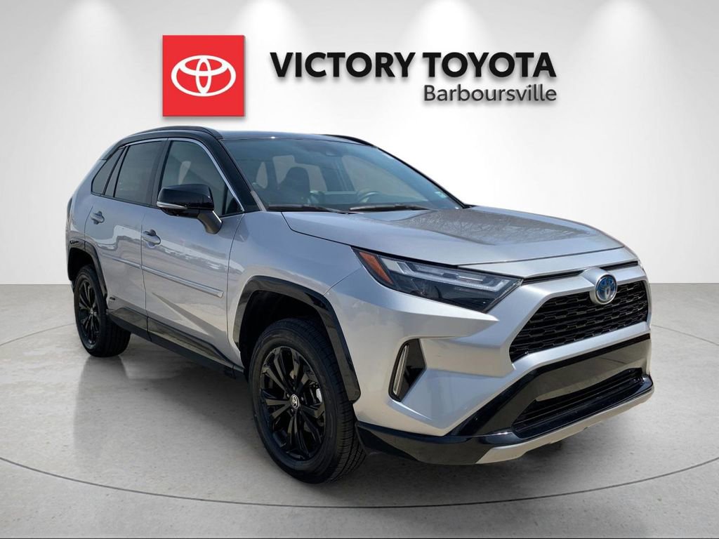 Used 2022 Toyota RAV4 XSE w/ XSE Grade Weather Package image 5