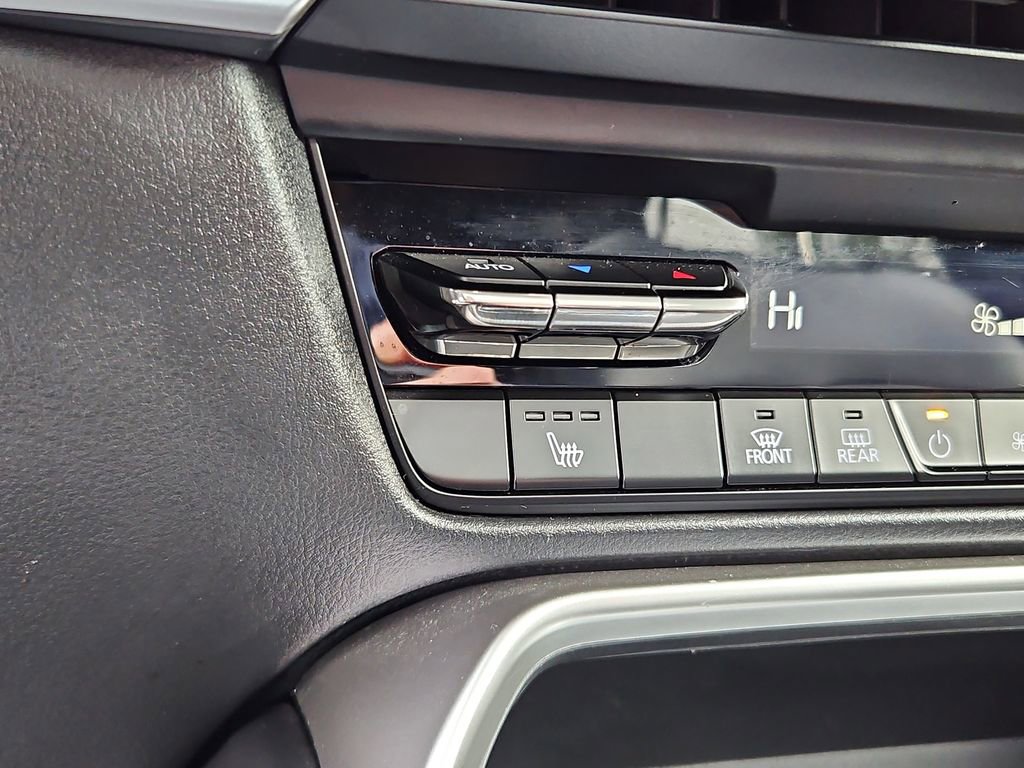 Used 2024 MAZDA CX-90 3.3 Turbo w/ Premium Package image 21