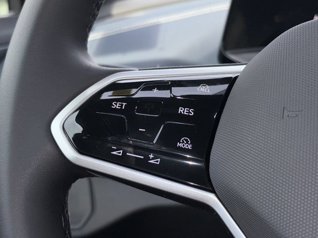 New 2026 Volkswagen ID.4 Pro S Plus AWD/4WD image 16