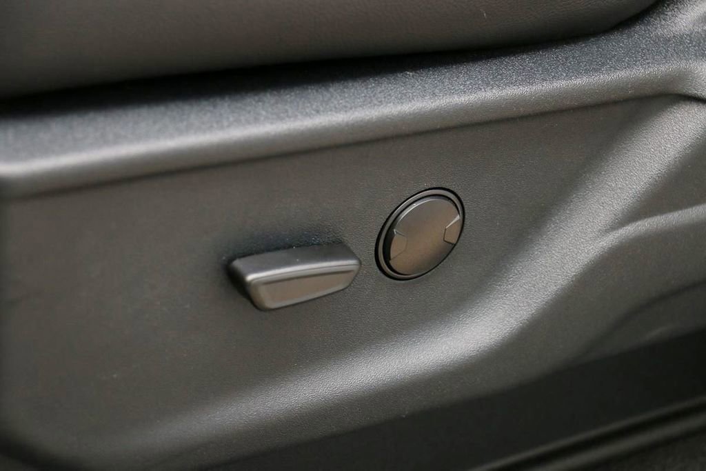 New 2026 Ford F250 XLT w/ XLT Premium Package image 24