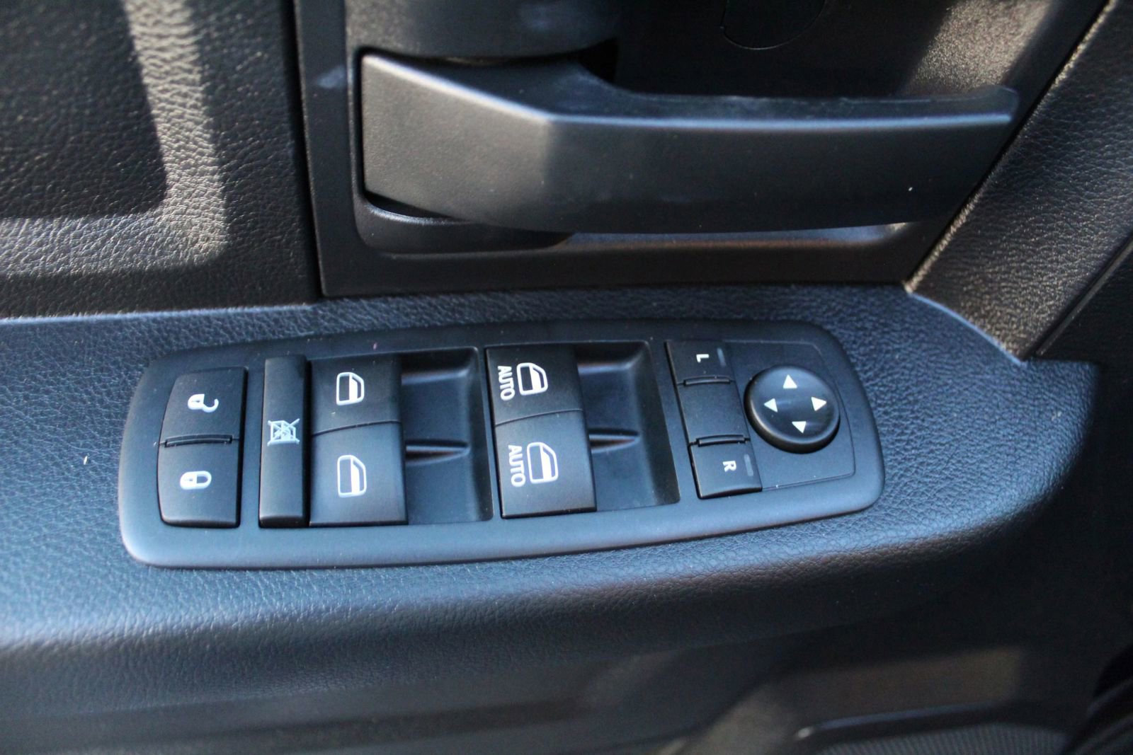 Used 2016 RAM 1500 Tradesman w/ Popular Equipment Group image 24