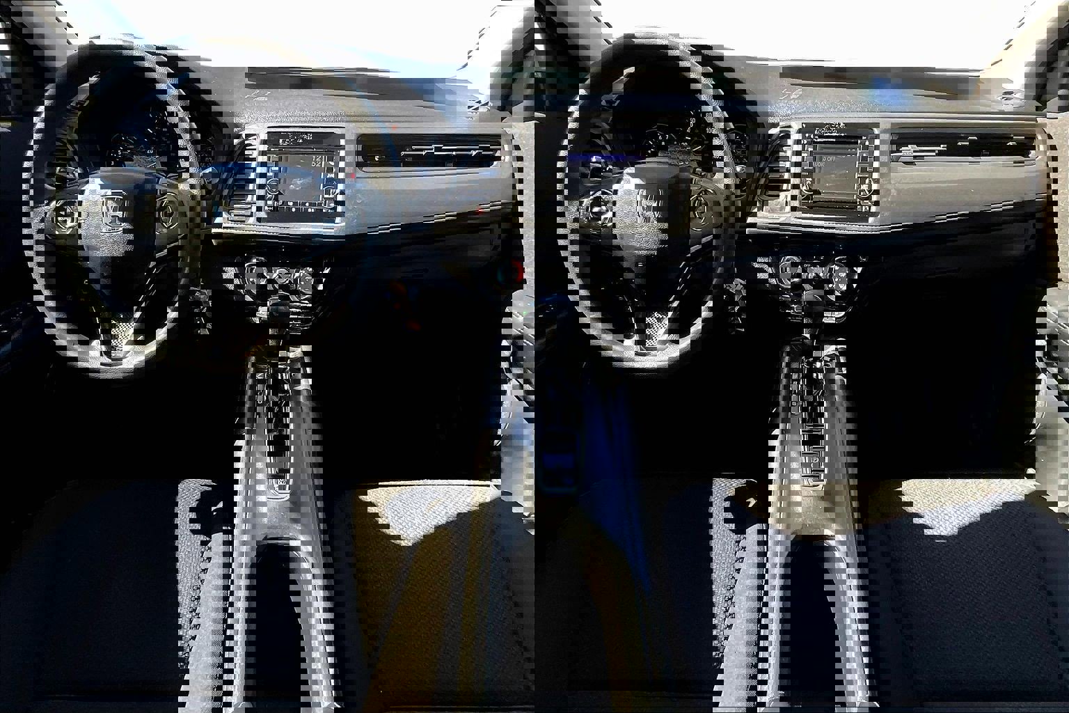 Used 2017 Honda HR-V LX image 14