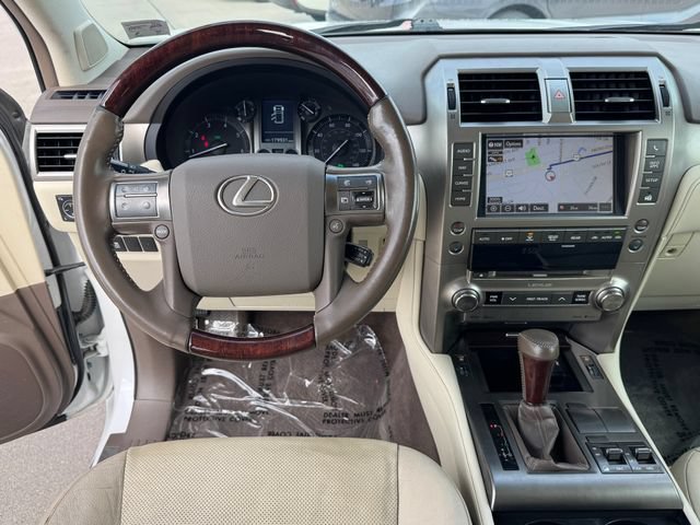 Used 2017 Lexus GX 460 Premium AWD/4WD image 17