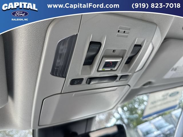 Used 2023 Toyota Highlander XLE AWD/4WD image 33