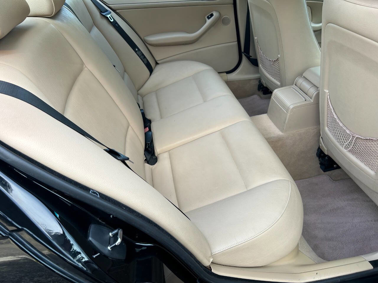 Used 2004 BMW 325i Sedan RWD image 40