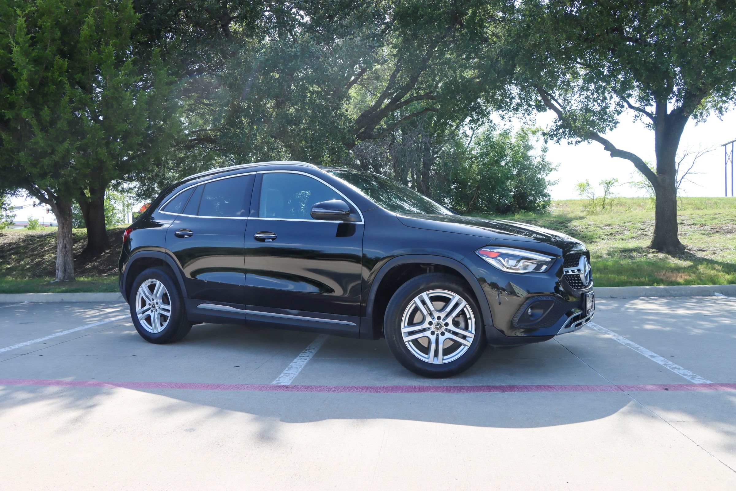 Used 2021 Mercedes-Benz GLA 250 w/ Premium Package