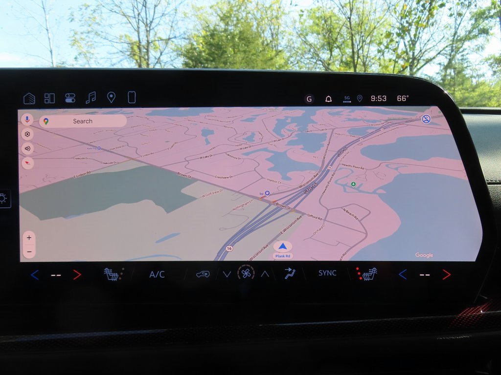 New 2026 Chevrolet Traverse Z71 w/ Enhanced Driving Package image 8