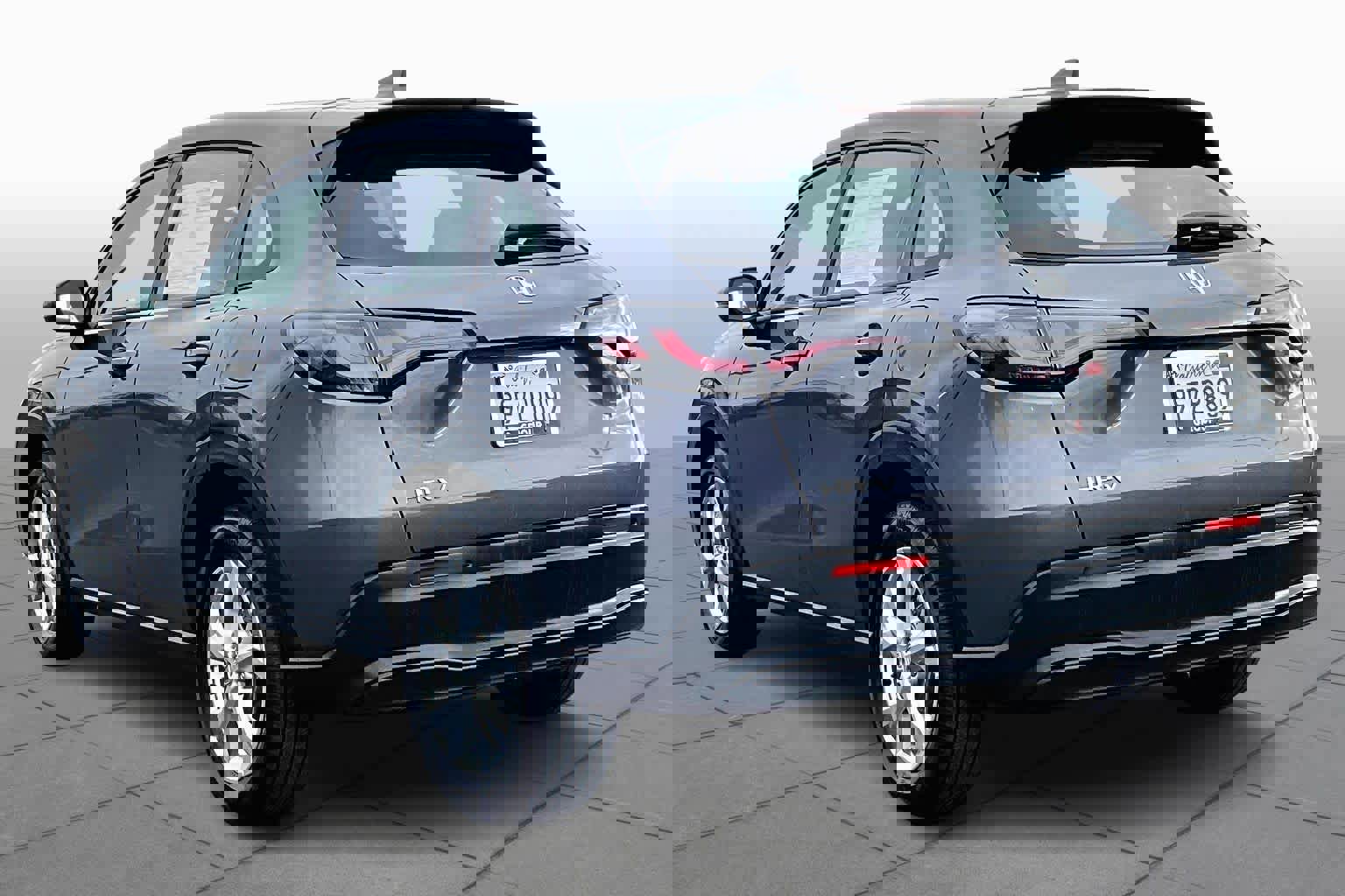 Used 2023 Honda HR-V LX image 11