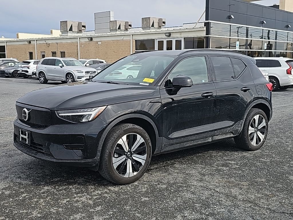 Used 2023 Volvo XC40 Recharge Core w/ Protection Package Premier image 15