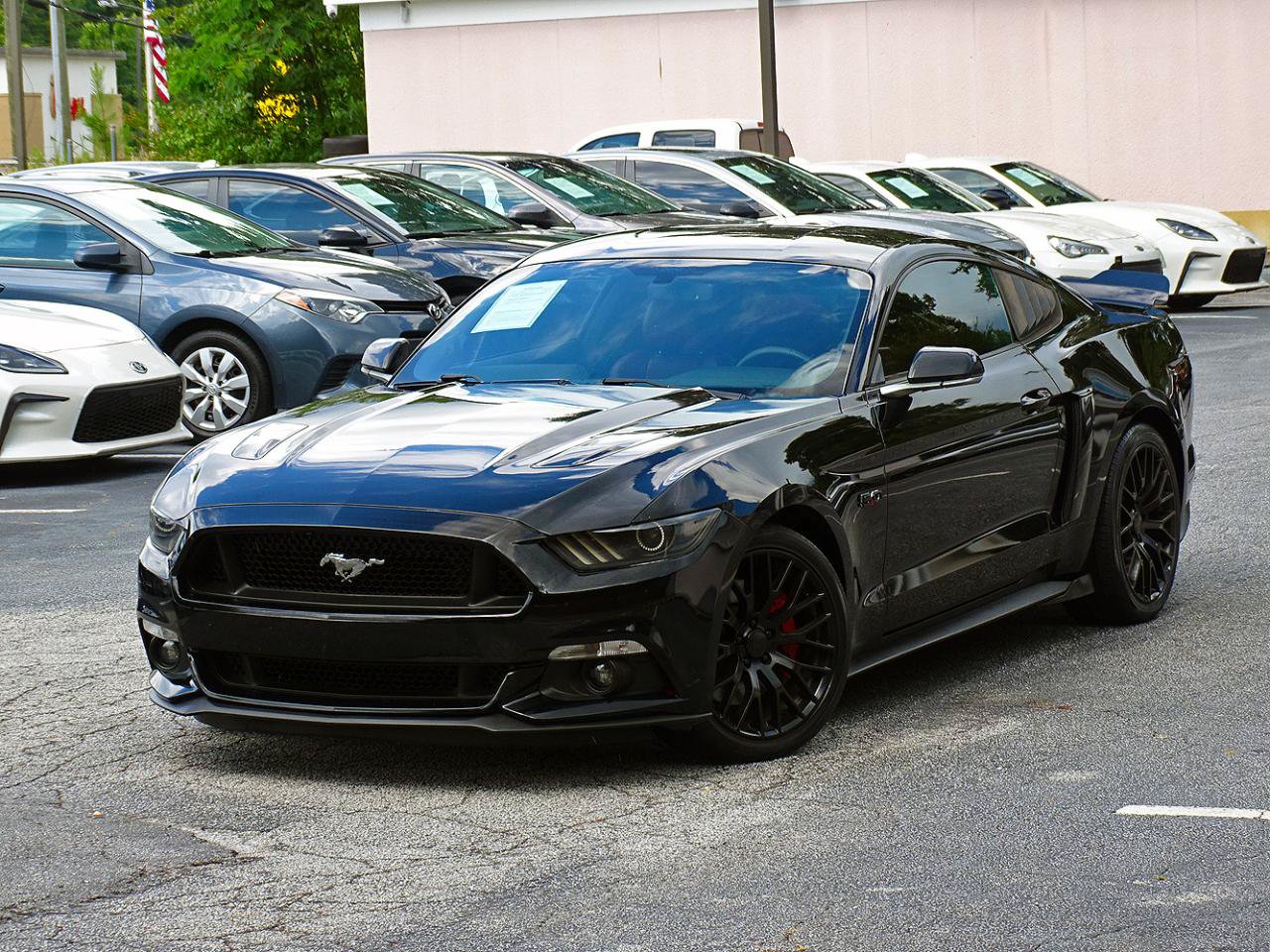 Used 2017 Ford Mustang GT Premium w/ Equipment Group 401A RWD image 7