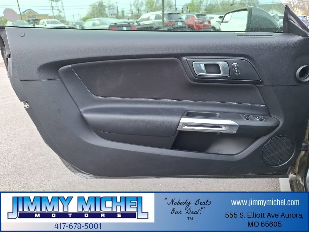 Used 2019 Ford Mustang GT image 2