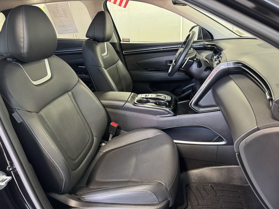 Used 2023 Hyundai Tucson Limited w/ Cargo Package AWD/4WD image 30