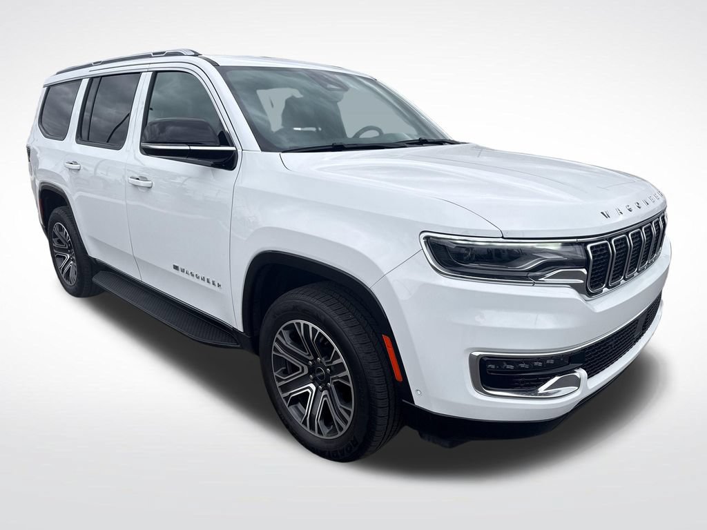 Used 2025 Jeep Wagoneer 4WD image 9