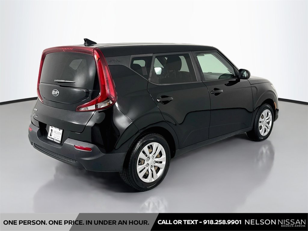 Used 2020 Kia Soul LX FWD image 5