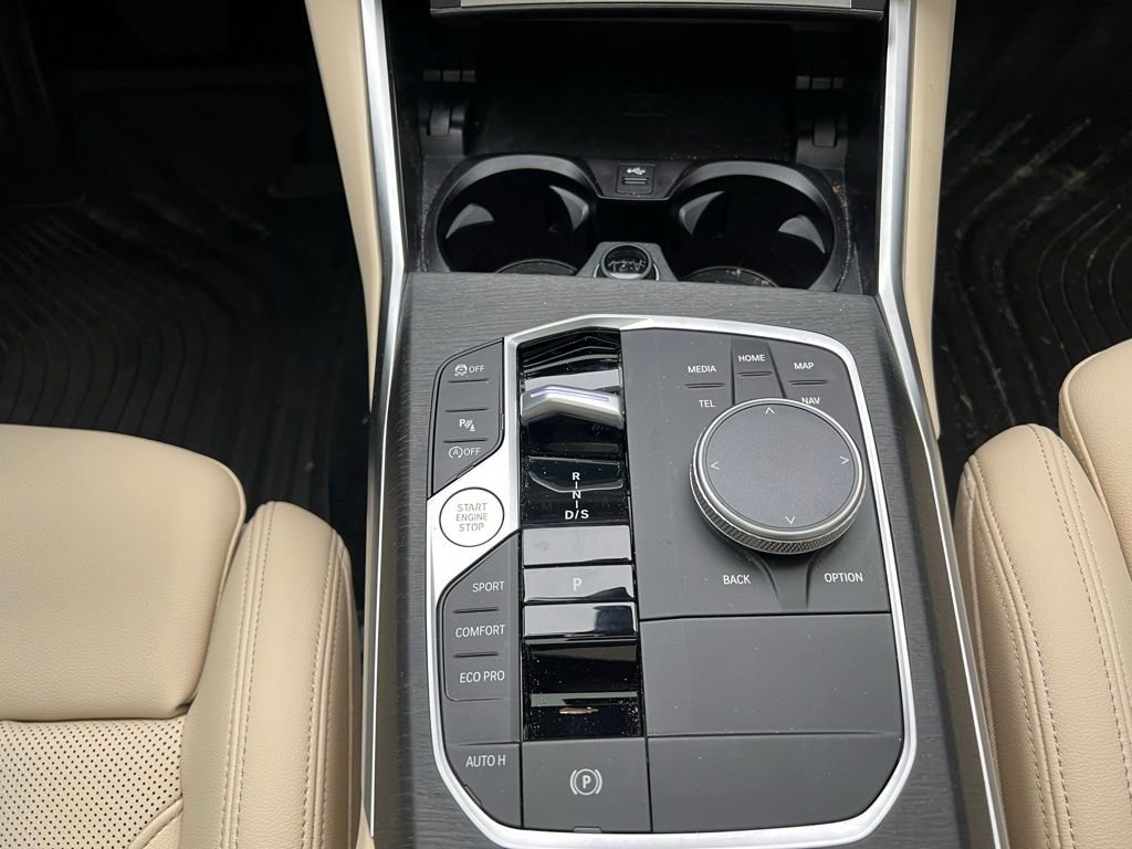 Certified 2024 BMW 330i Sedan w/ Premium Package image 12