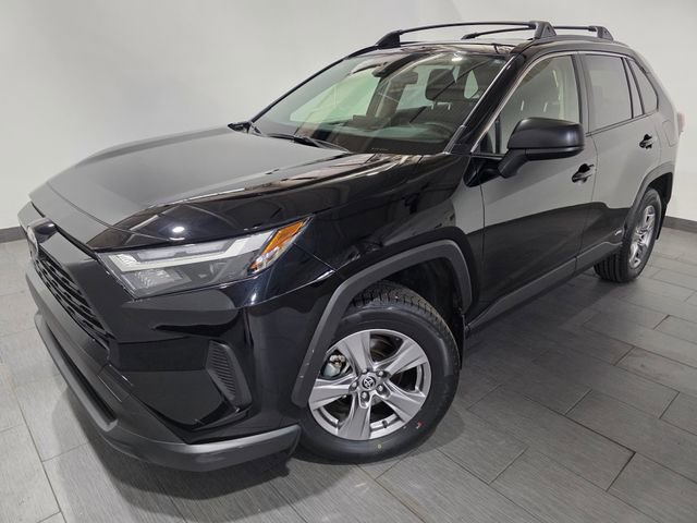 Used 2025 Toyota RAV4 LE AWD/4WD image 1
