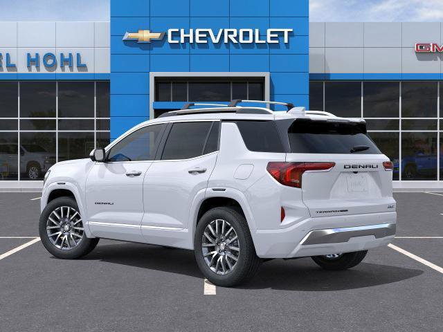 New 2026 GMC Terrain Denali w/ LPO, Black Badging Package image 3