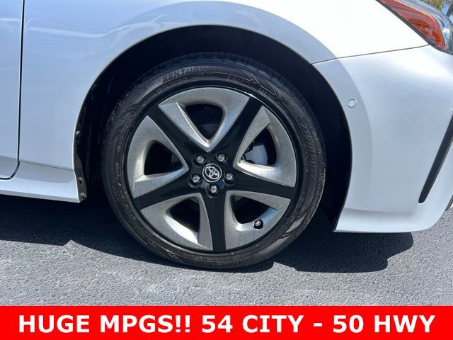 Used 2019 Toyota Prius XLE image 8