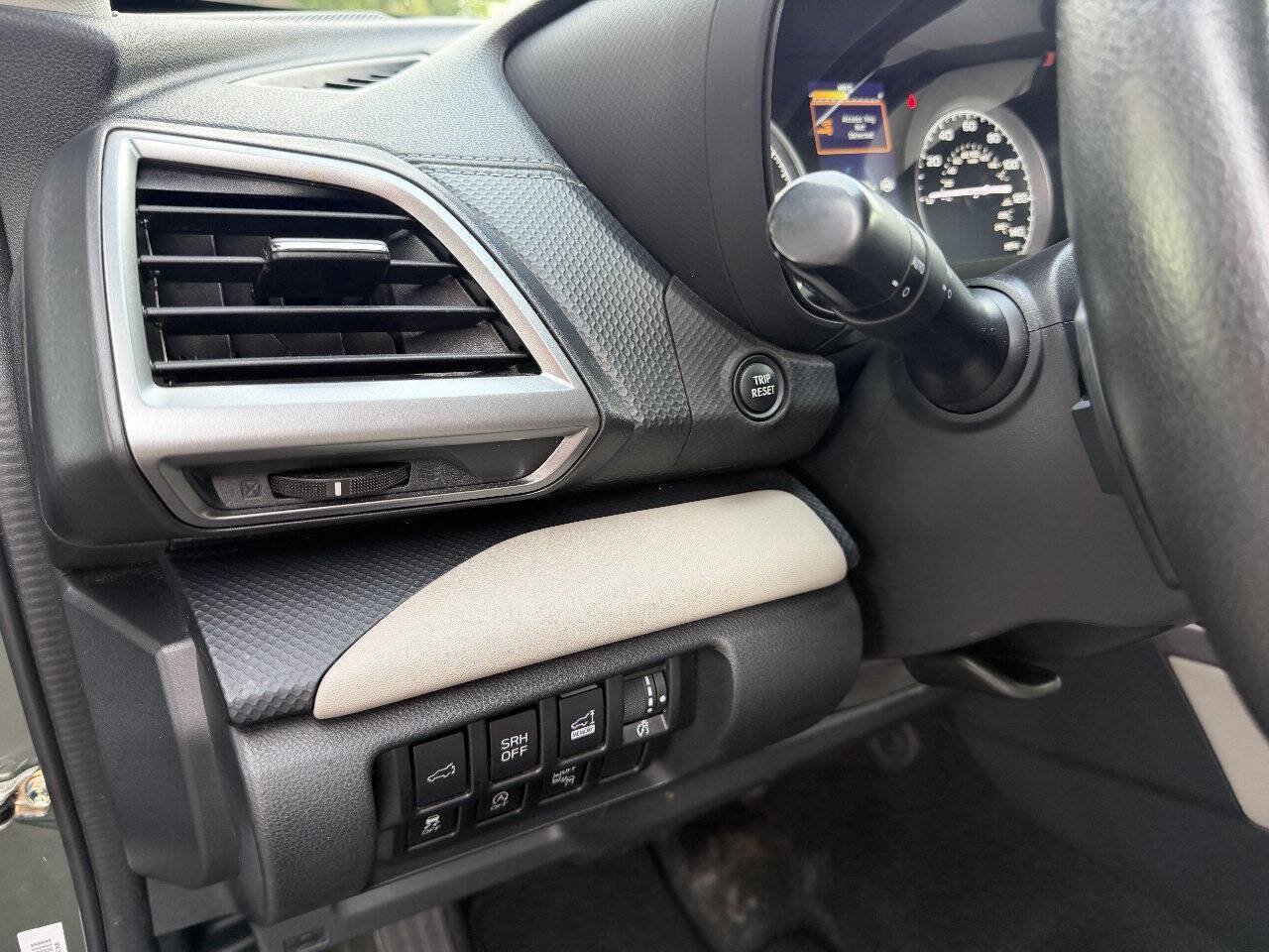 Used 2022 Subaru Forester Limited AWD/4WD image 35