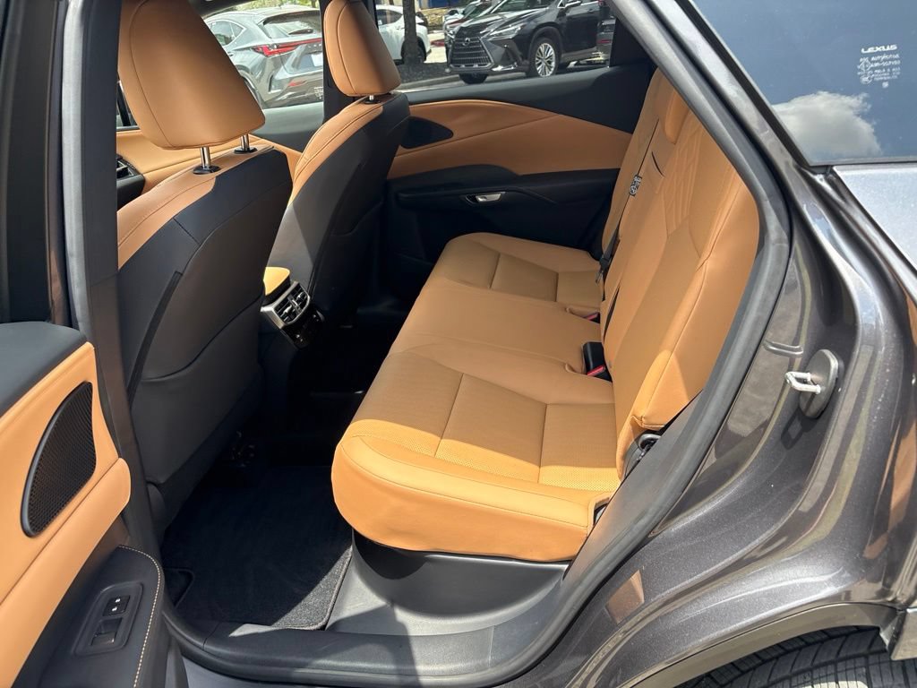 Certified 2025 Lexus RX 350 Premium w/ Accessory Package (Z1) FWD image 18