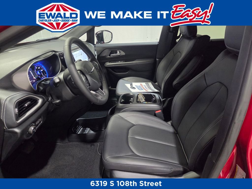 New 2026 Chrysler Pacifica Select image 7