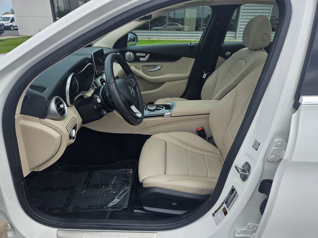 Used 2017 Mercedes-Benz C 300 4MATIC Sedan image 13
