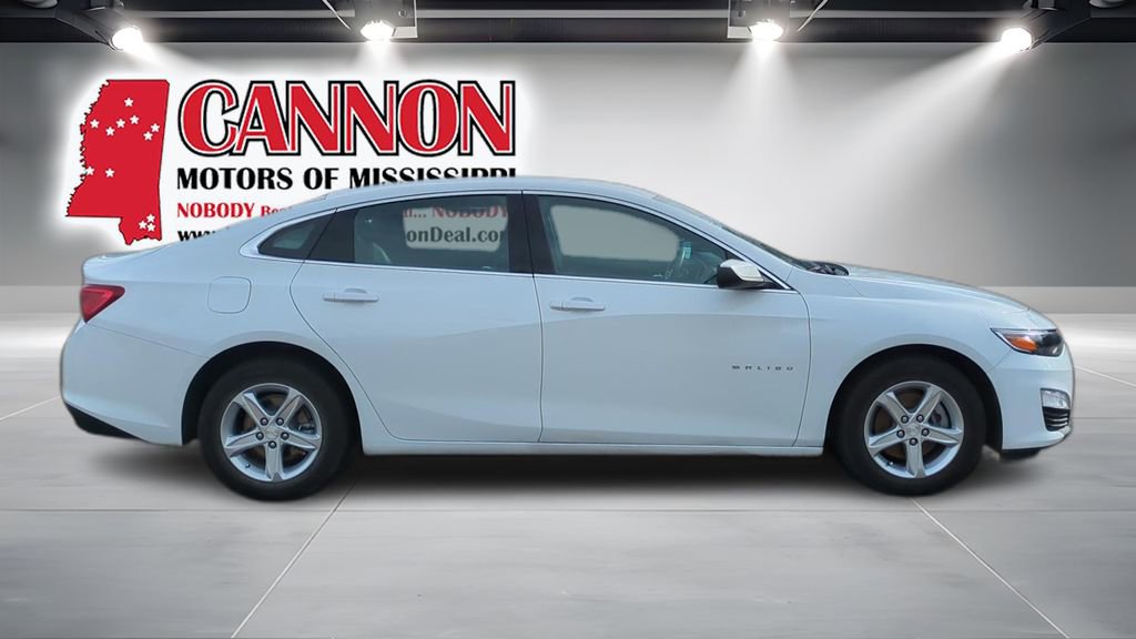 Used 2024 Chevrolet Malibu LT image 4