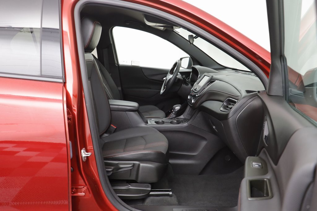 Certified 2024 Chevrolet Equinox RS image 18