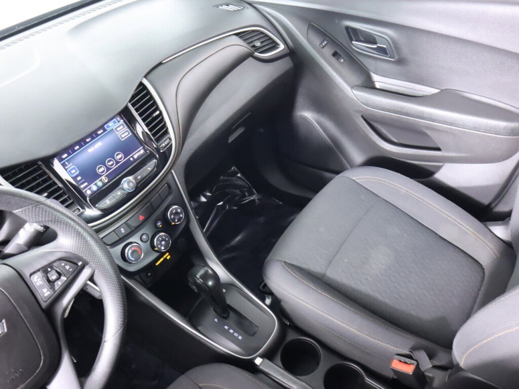 Used 2020 Chevrolet Trax LS w/ Tint and Cruise Package FWD image 28