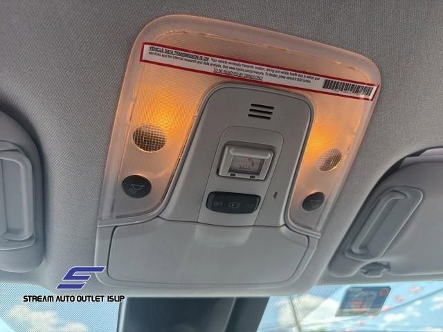 Used 2022 Toyota Prius Prime LE image 30