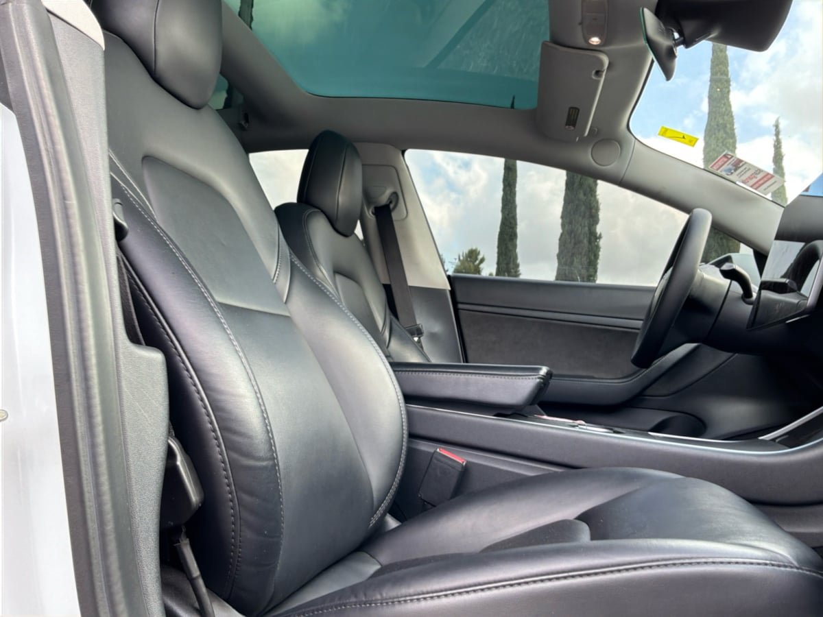 Used 2020 Tesla Model 3 Standard Range RWD image 21