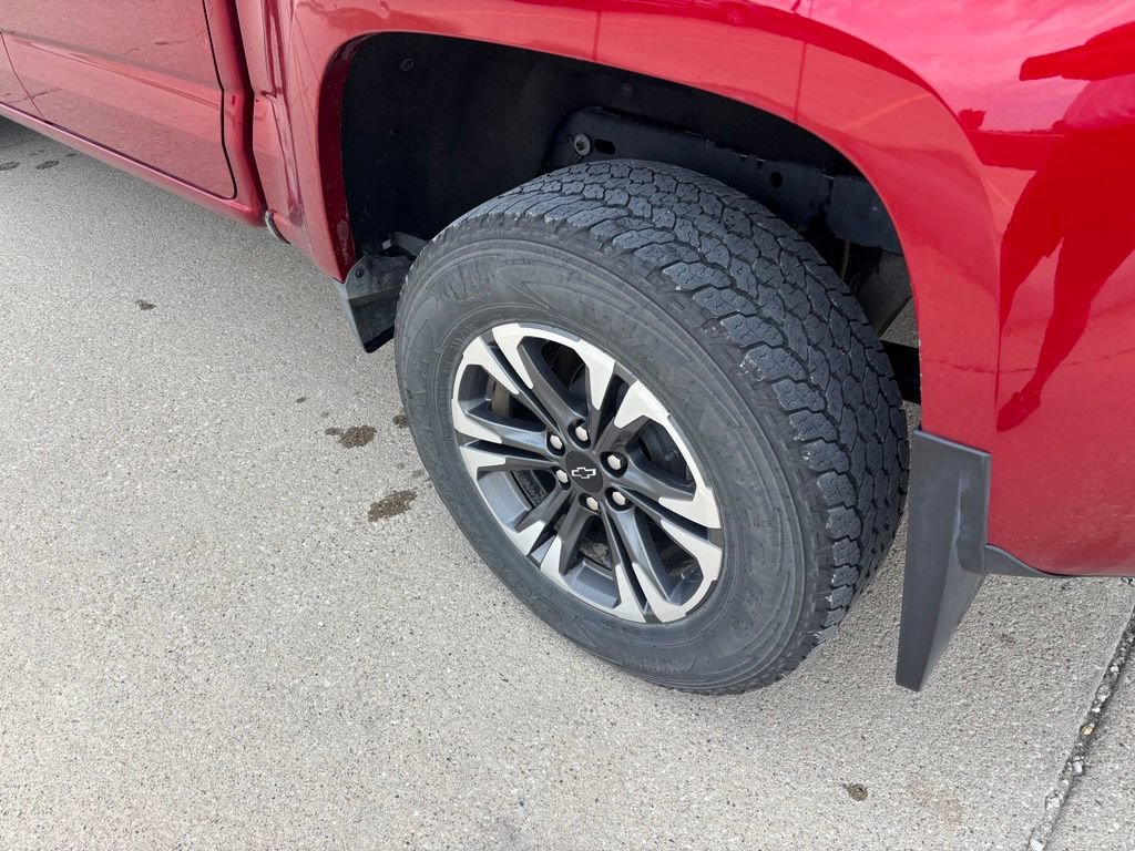 Used 2022 Chevrolet Colorado Z71 AWD/4WD image 5