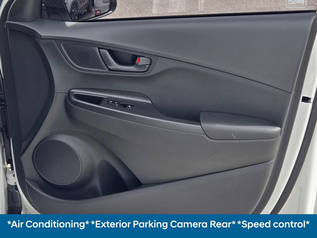 Used 2022 Hyundai Kona SE AWD/4WD image 8