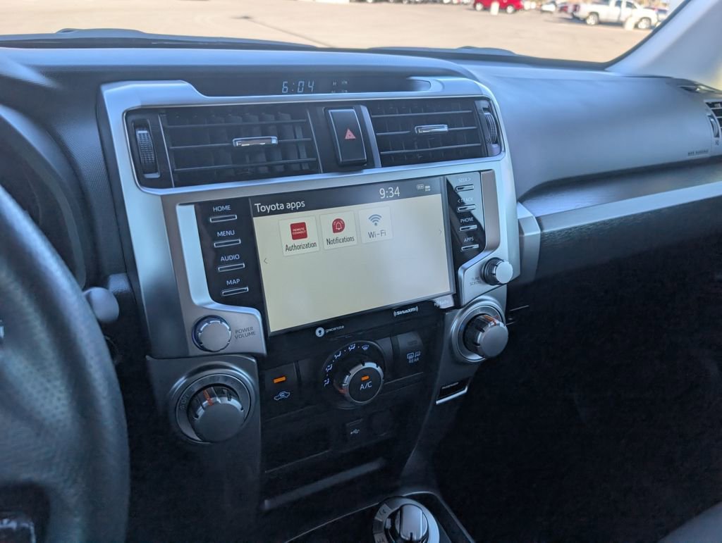 Used 2022 Toyota 4Runner SR5 Premium image 18