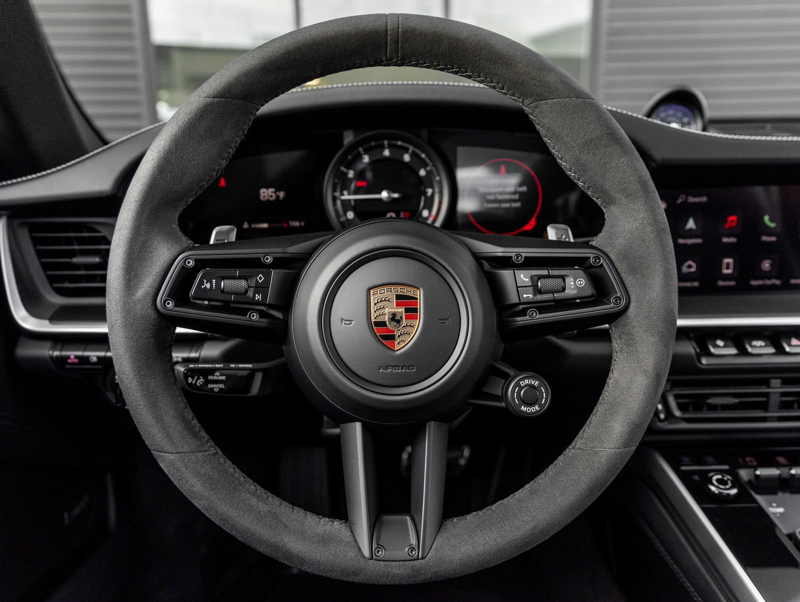 Certified 2024 Porsche 911 Carrera 4 AWD/4WD image 27