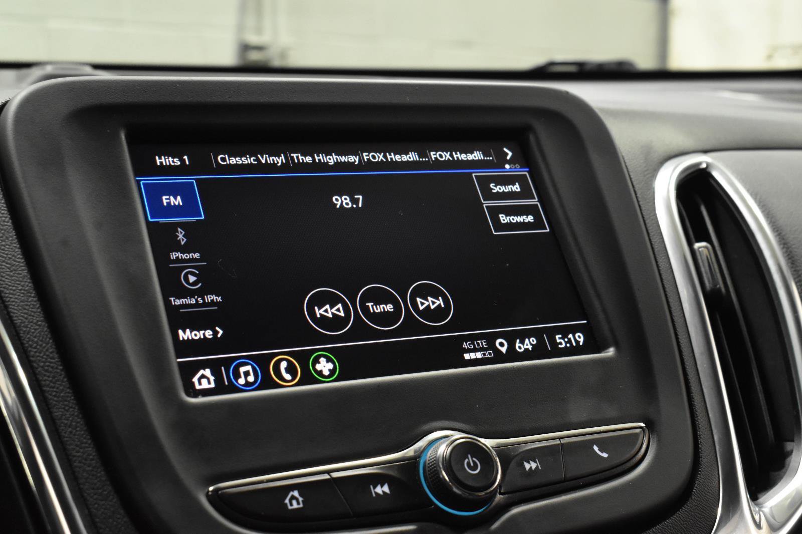 Used 2024 Chevrolet Equinox LT w/ LPO, Floor Liner Package image 17