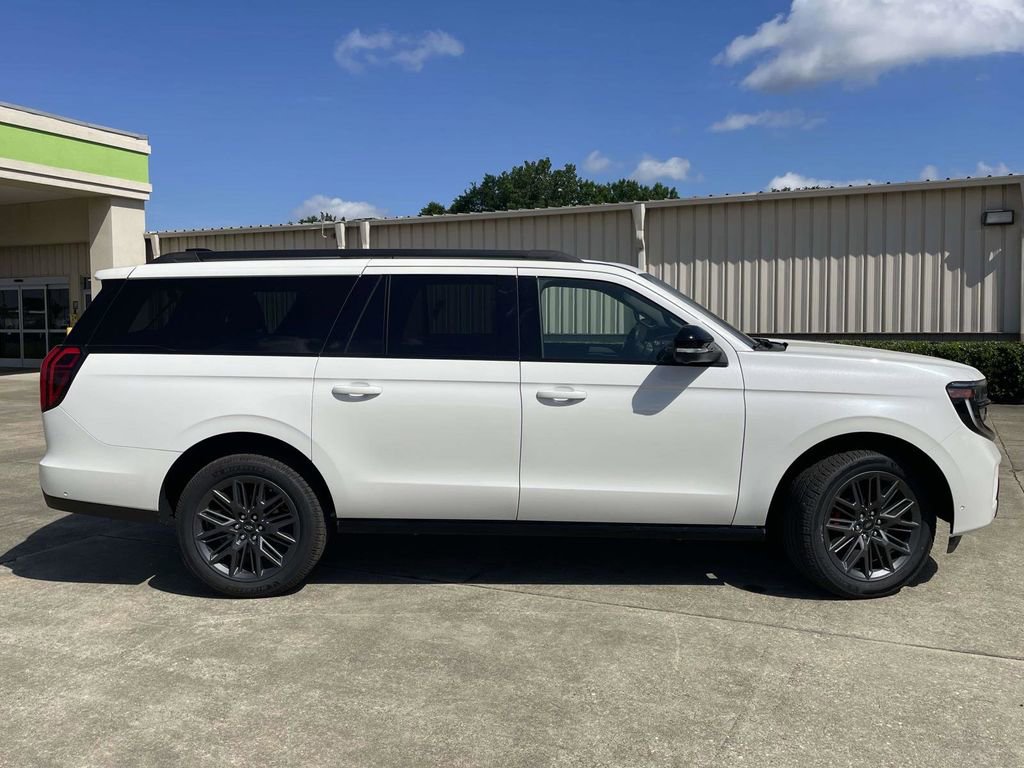 New 2025 Ford Expedition Max Platinum w/ Stealth Performance Package AWD/4WD image 2